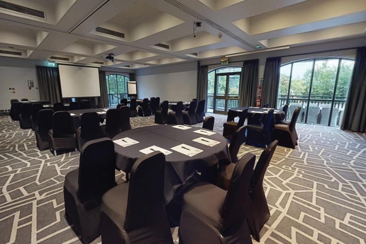 Village Hotel Nottingham Beeston  Εξωτερικό φωτογραφία