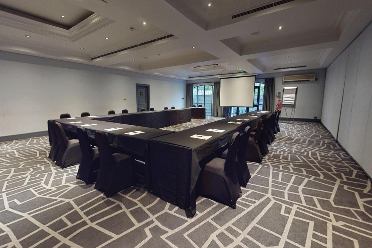 Village Hotel Nottingham Beeston  Εξωτερικό φωτογραφία