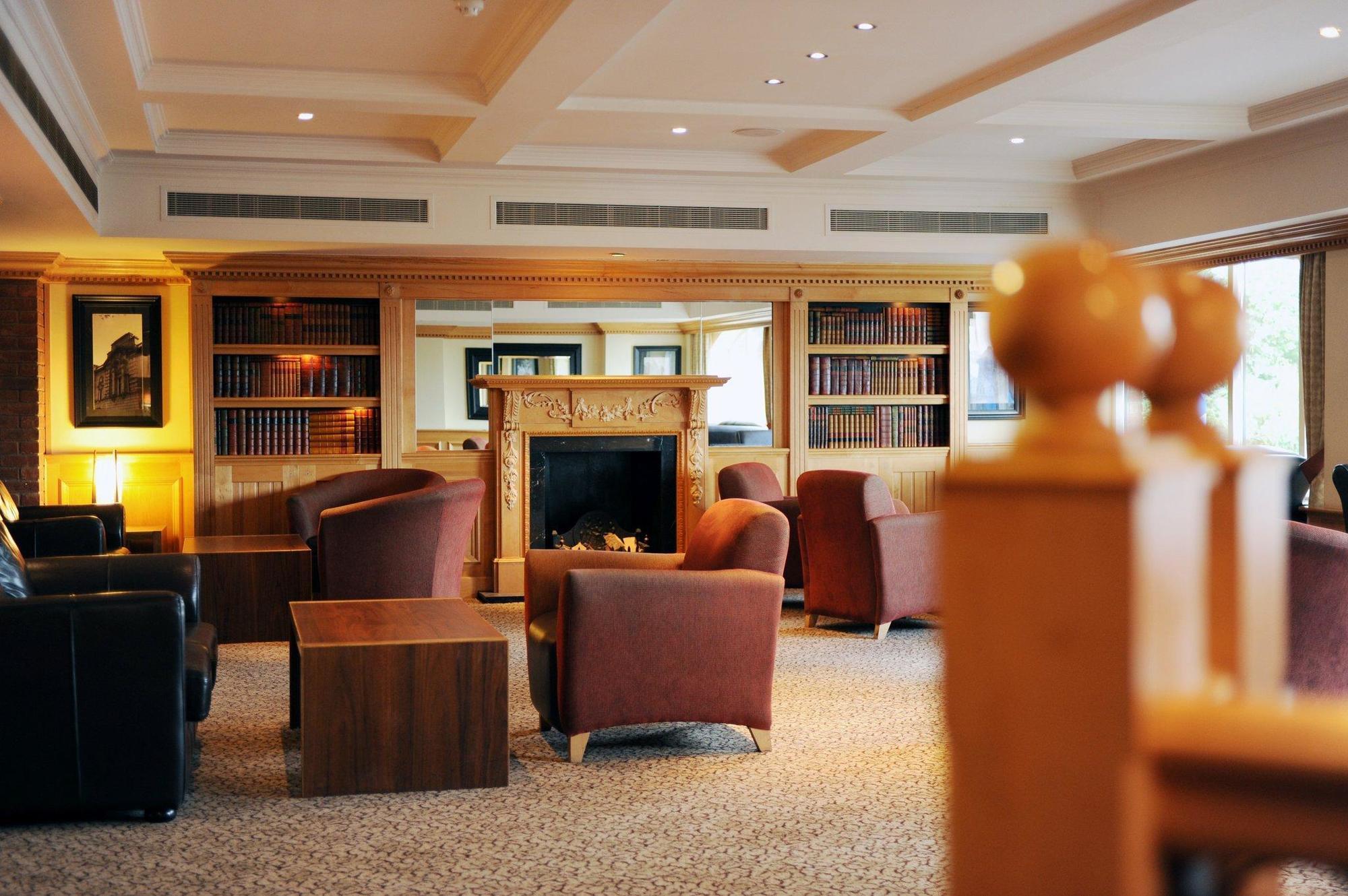 Village Hotel Nottingham Beeston  Εξωτερικό φωτογραφία