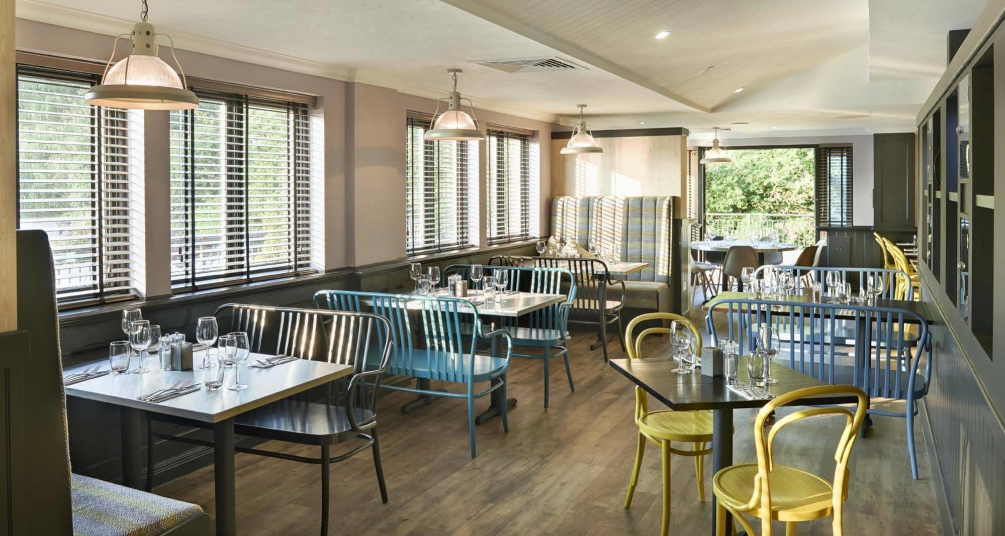 Village Hotel Nottingham Beeston  Εξωτερικό φωτογραφία